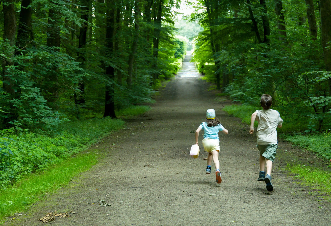 How to Get Kids Outdoors More: 10 Simple Ideas for Everyday Family Life