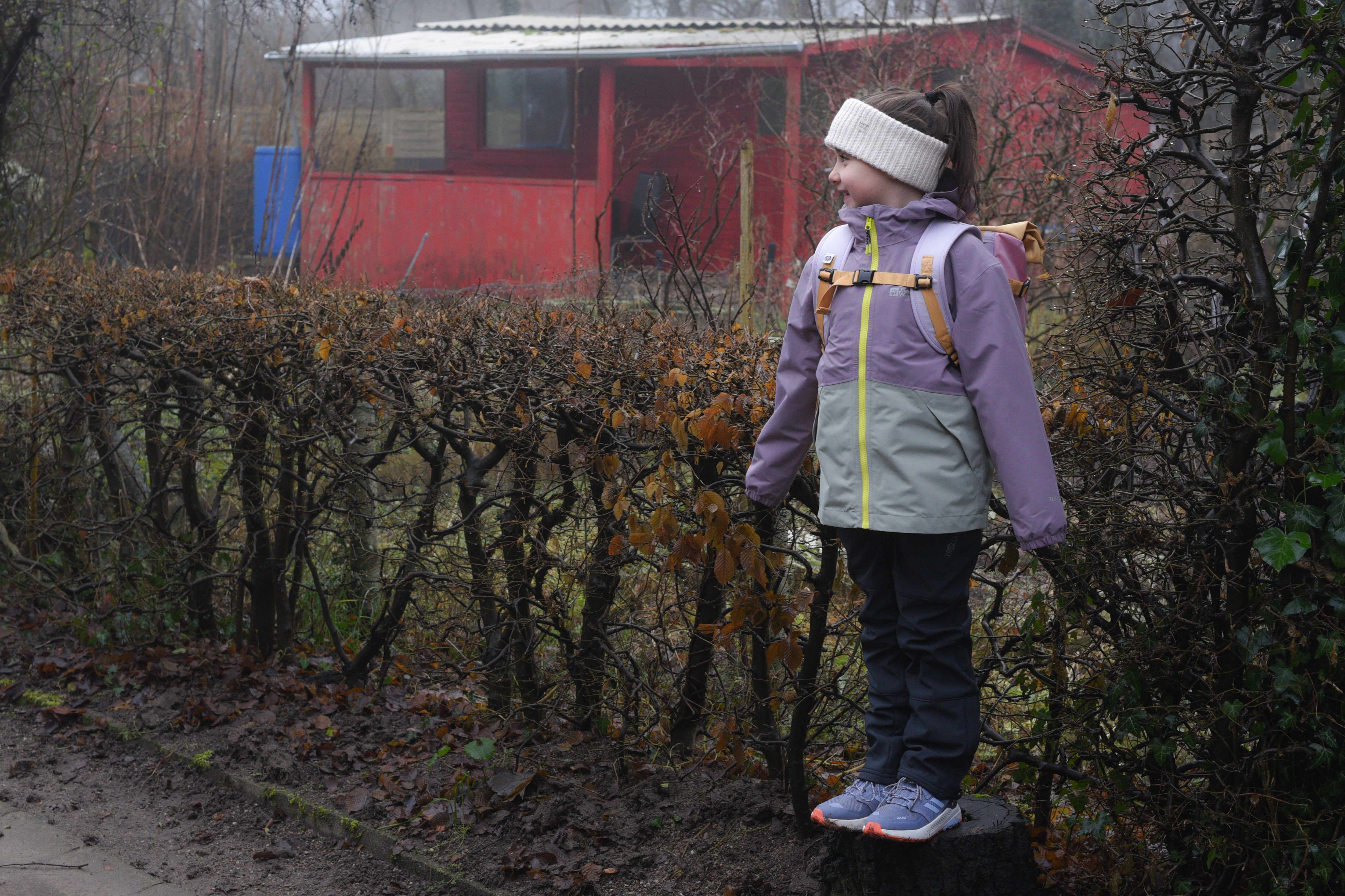 Usage of recycled polyester rolltop backpack from the collection MAJU in pink orange and purple - The Melon Explorer 