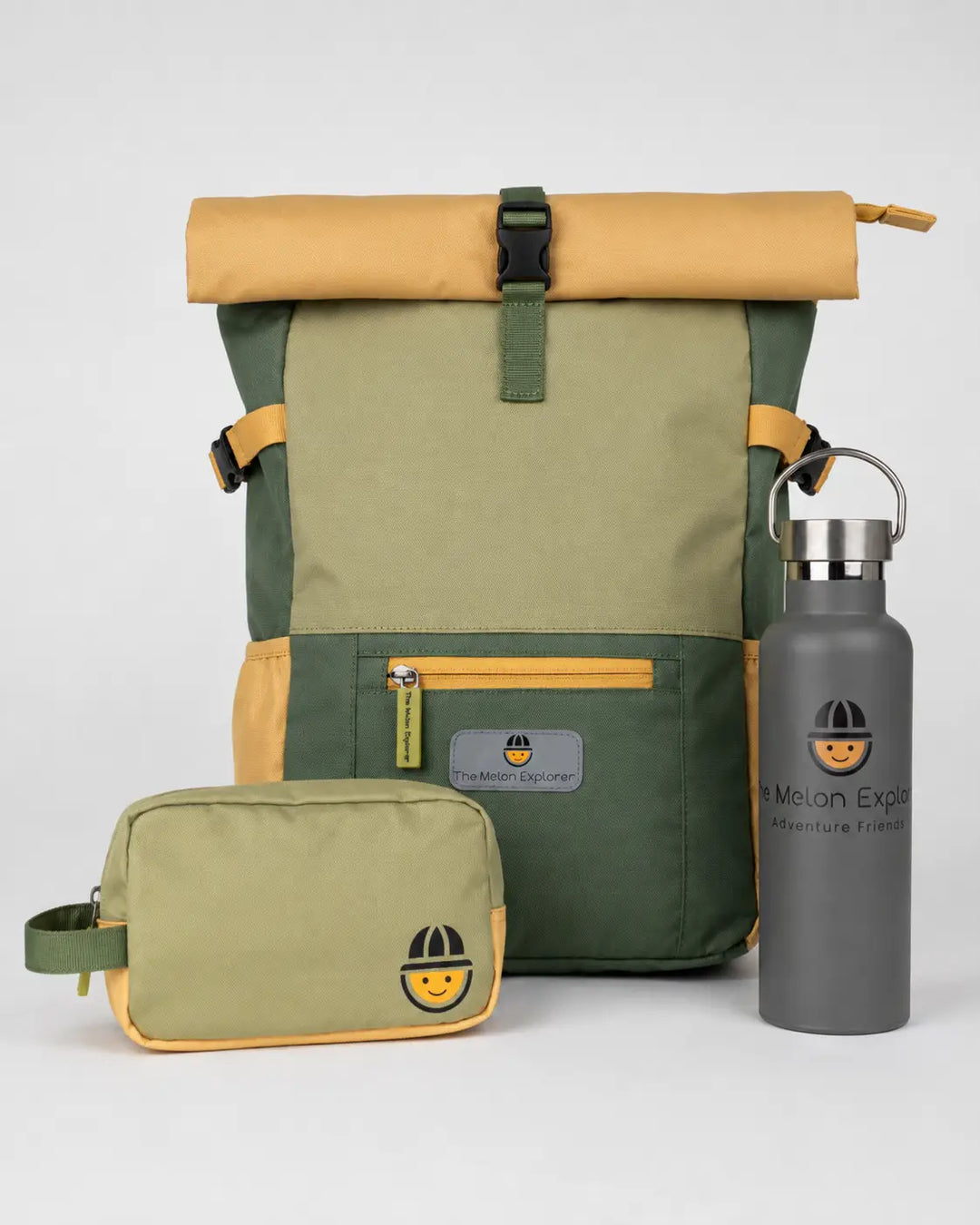 Maju recycled polyester backpack and toiletry bag set with grey stainless steel thermo bottle