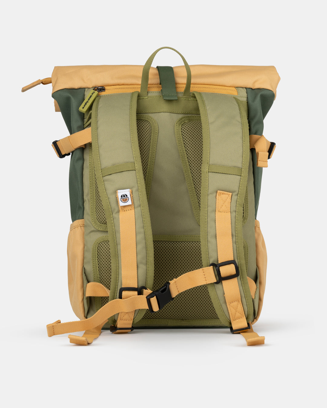Detail of back side of the sustainable recycled polyester rolltop backpack from the MAJU collection for children in green and orange – The Melon Explorer