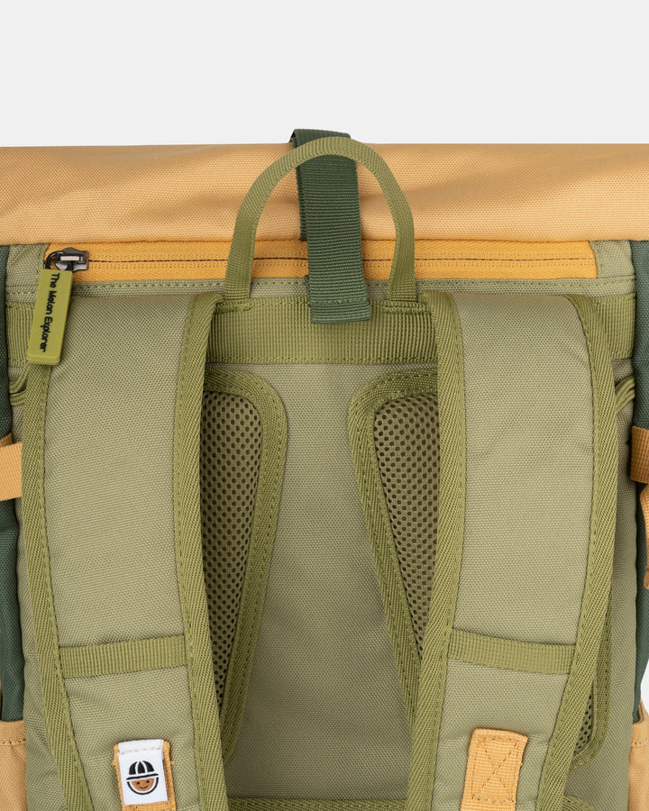 Detail of the padded straps of the sustainable recycled polyester rolltop backpack from the MAJU collection for children in green and orange – The Melon Explorer